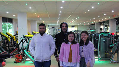 坦桑尼亚客户开健身房来中国采购博菲特健身器材