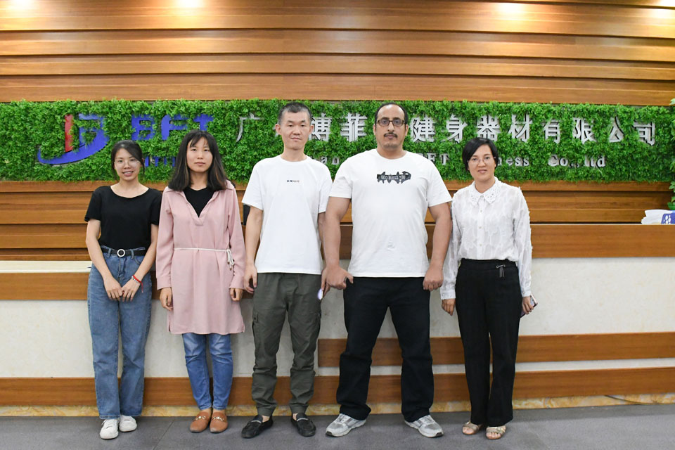沙特客户进口博菲特品牌商用健身器材